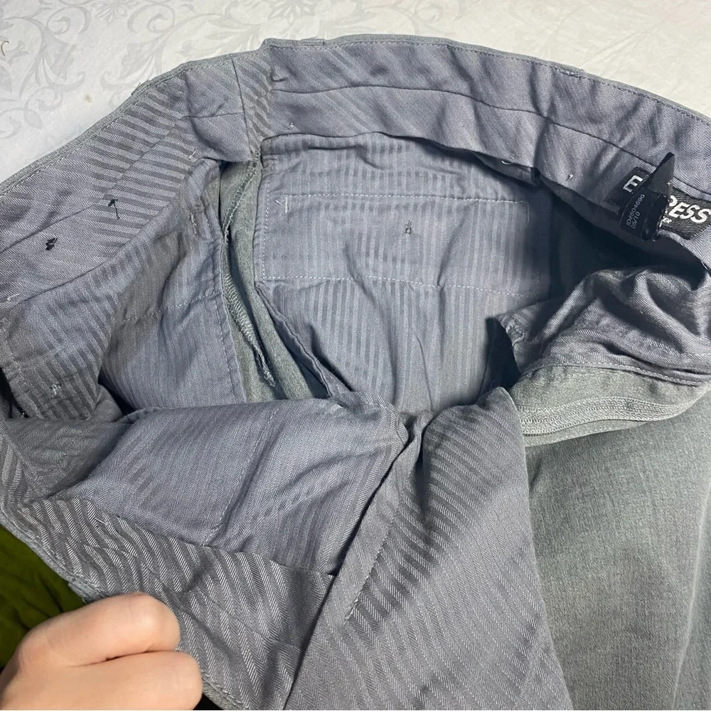 New Express Producer Gray Business Pants Size 30x30 actual Inseam 28 Ankle Dress